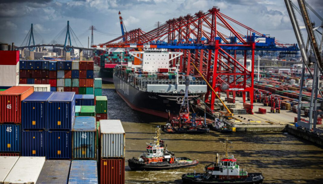 Deutsche Exporte im November rückläufig, Handelsüberschuss kleiner als im Vormonat