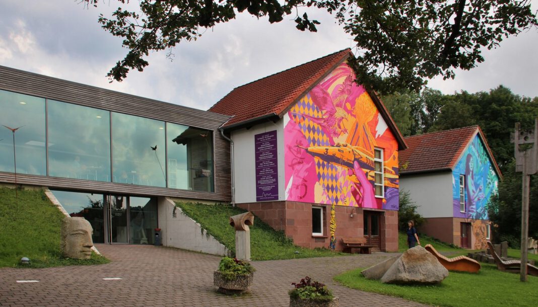 Kunststation Kleinsassen eröffnet Winterprogramm mit Breitenbach und Frankfurter Künstlergesellschaft Kunststation Kleinsassen eröffnet Winterprogramm mit Breitenbach und Frankfurter Künstlergesellschaft